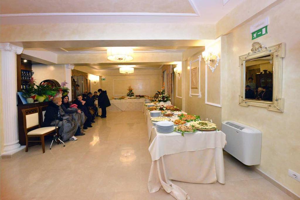 La Fortezza Ariano Irpino Bagian luar foto